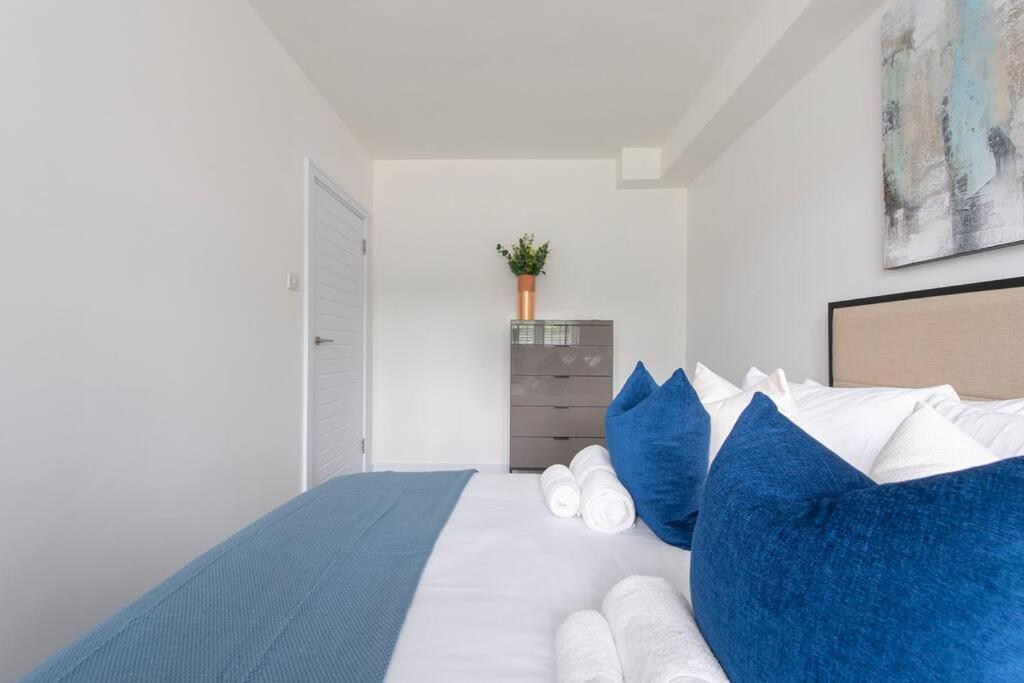 2 Bedroom Modern Urban Sanctuary 1Cc - Cherrydeal Londra Esterno foto