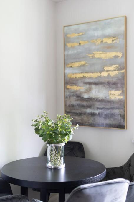2 Bedroom Modern Urban Sanctuary 1Cc - Cherrydeal Londra Esterno foto