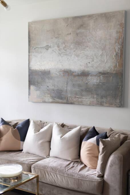 2 Bedroom Modern Urban Sanctuary 1Cc - Cherrydeal Londra Esterno foto