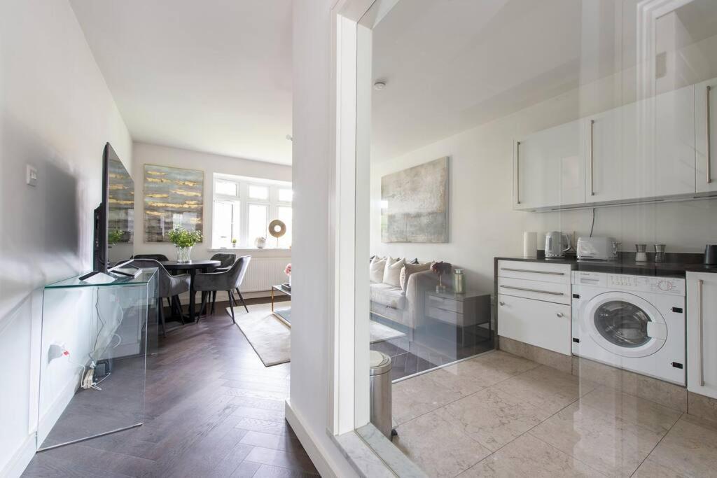 2 Bedroom Modern Urban Sanctuary 1Cc - Cherrydeal Londra Esterno foto
